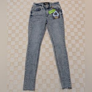 Indigo Rein Women's Ankle Mid Rise Skinny Jeans Size 5/26